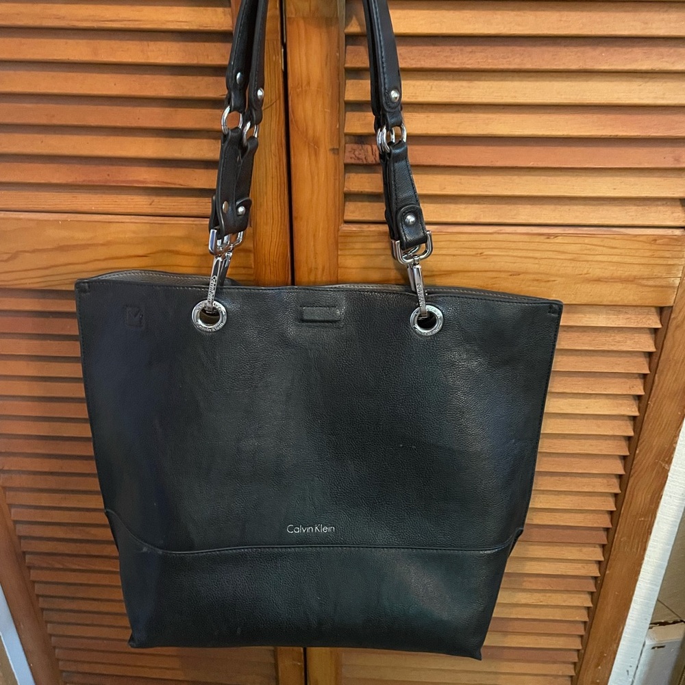 Black leather Calvin Klein handbag